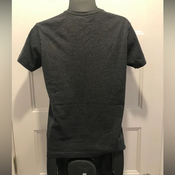 T shirt - Picture 2 of 3